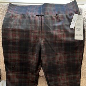 NWT Zac & Rachel figure defining pants with tummy control, black/sand/red plaid